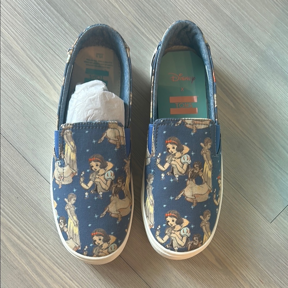 Disney Snow White TOMS